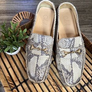 Cole Haan Women’s Snakeskin Loafers Cream & Gray Gold Buckle Driving Shoe 9.5